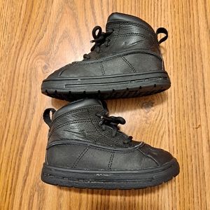Boys Nike Snow Boots